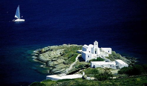 Sifnos island welcomes you, with ample authenticity and tasteful delights